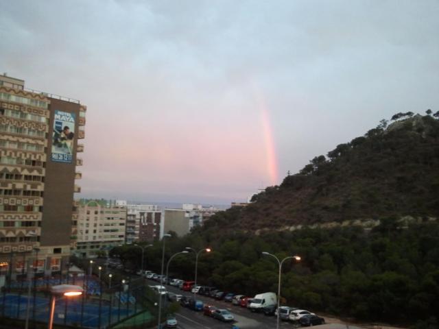 Con Encanto Junto Al Postiguet Y Castillo Alicante