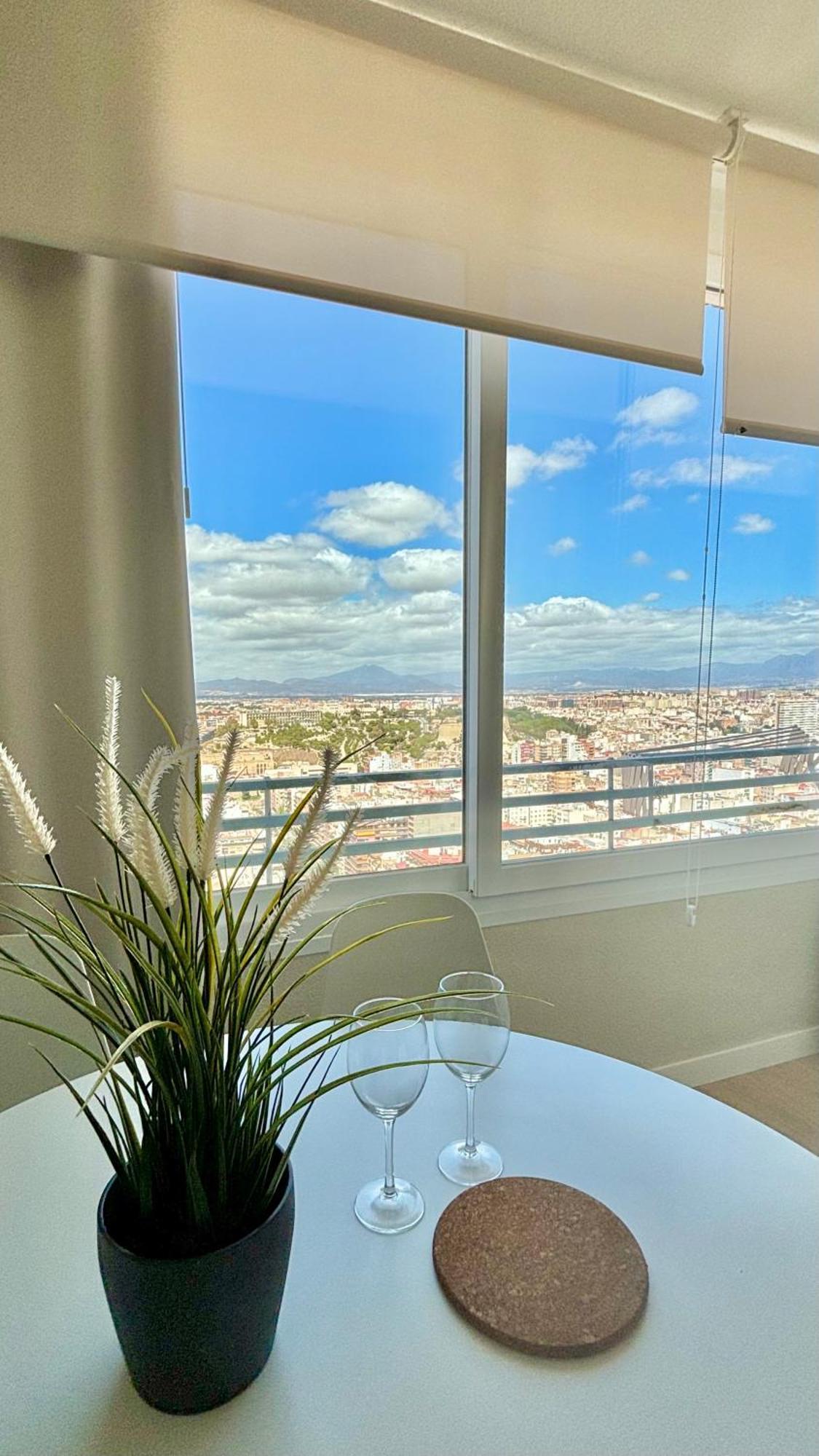 Apartamento Luceros Sky Alicante