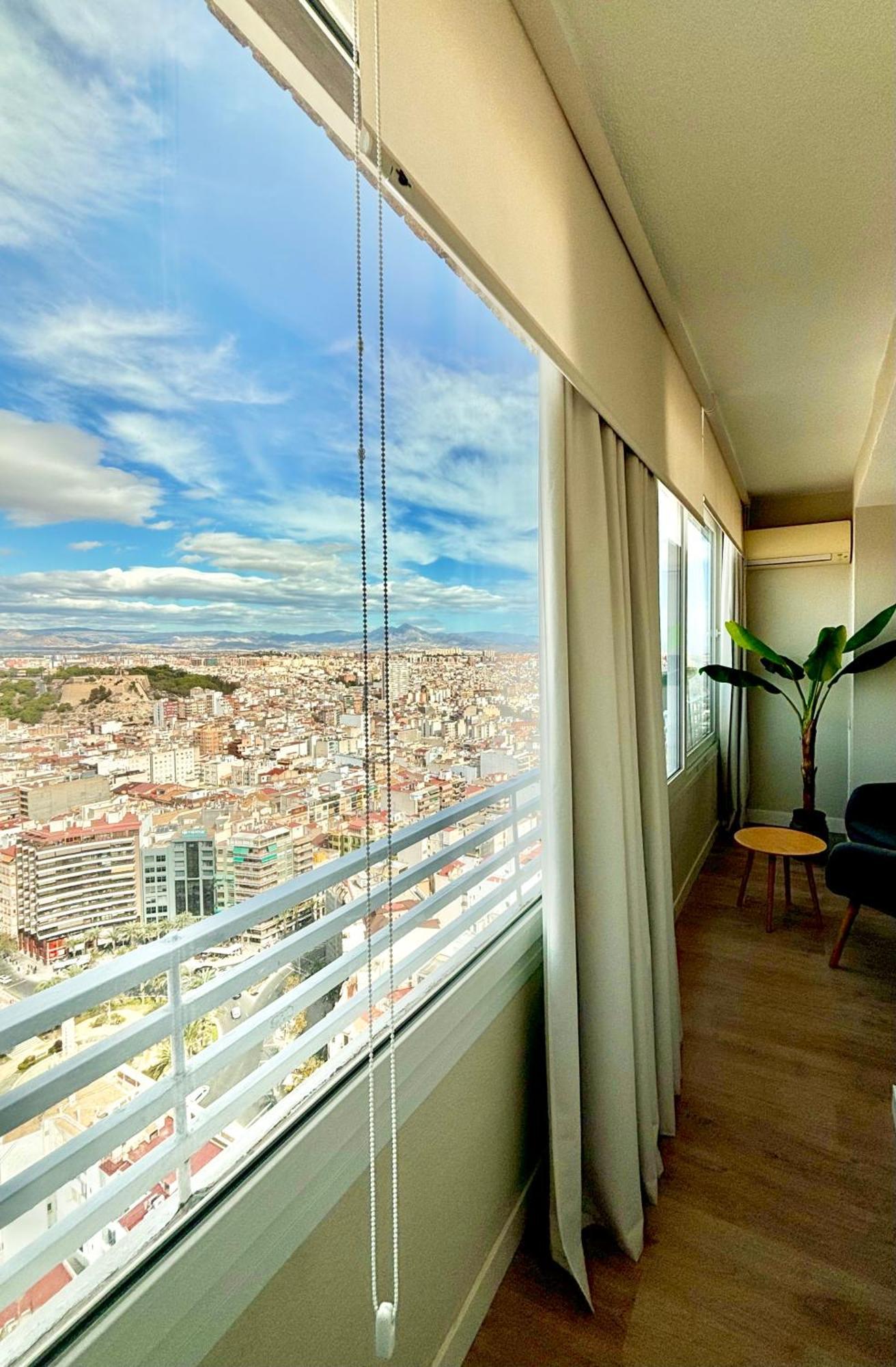Apartamento Luceros Sky Alicante