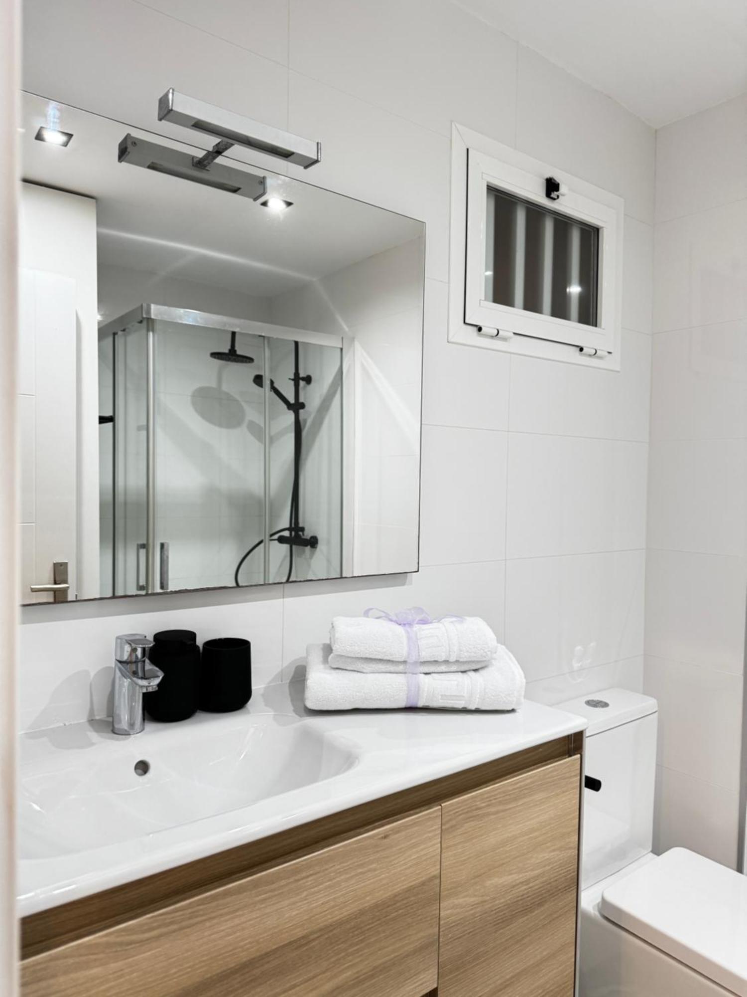 Apartamento Centrico, Reformado, Frente A Playa De Y Piscina Alicante
