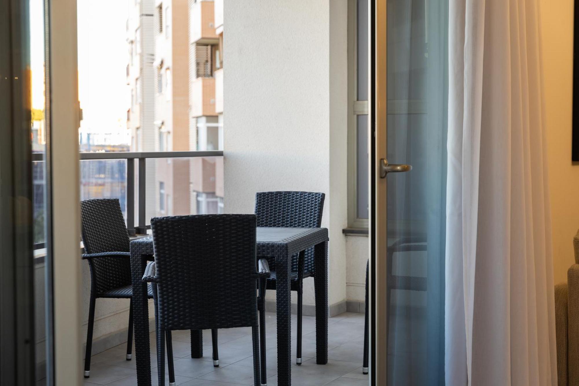 Guillman Aparthotel *