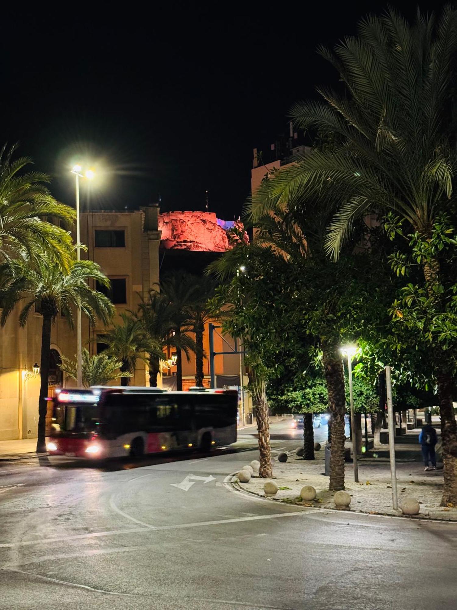 Luxury Near The And Downtown Centrum 8 Apartamento