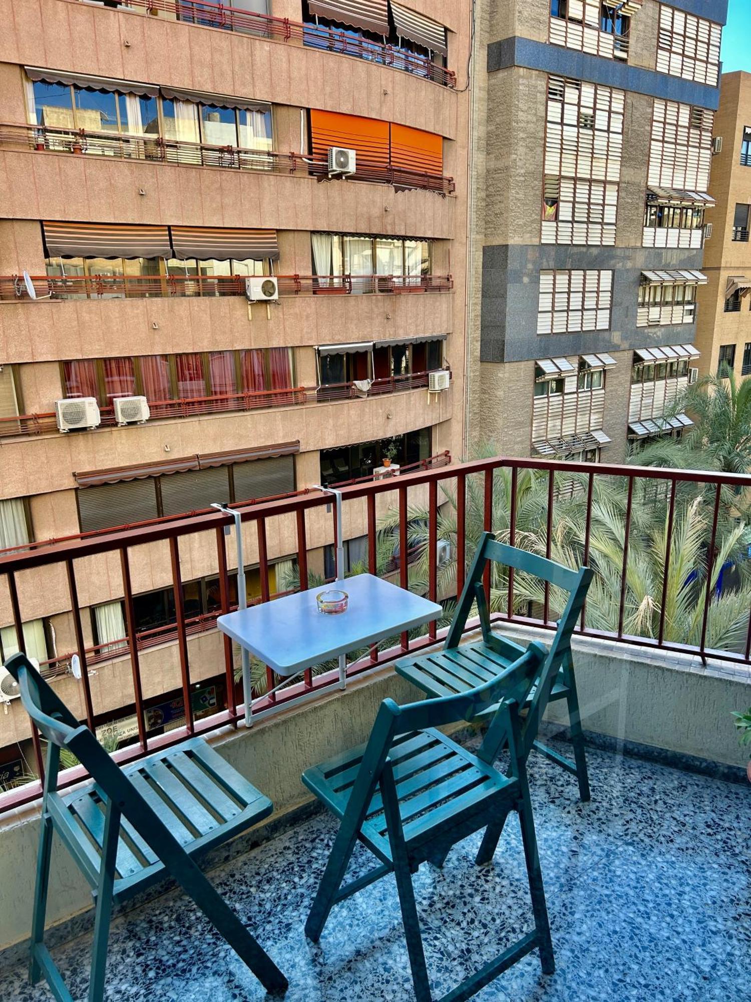 Apartment Market Living