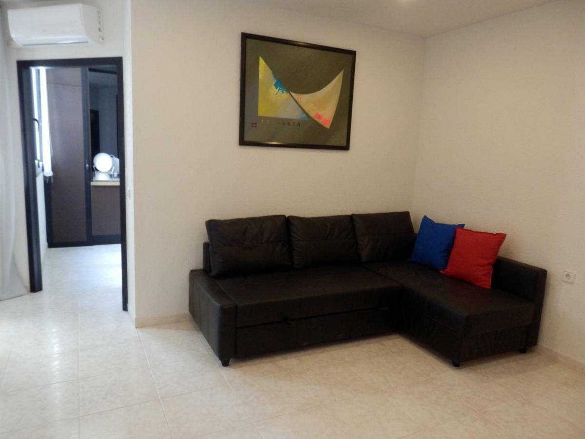 3 Calle Donoso Cortés *