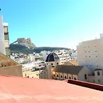 Atico loft de lujo con terraza espectacular y vista a los 2 castillos