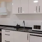 Modern And New 3 Beds, 2 Bath,Ac