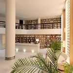Hospes Amérigo