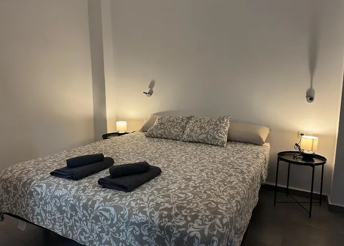 Lovely Apartment In Centre Of Alicante Near Plaza De Toros