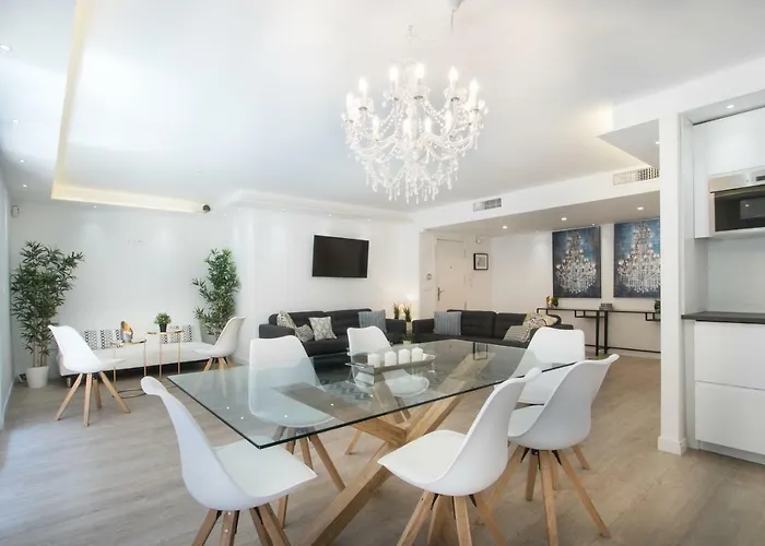 Stylish *New* Apartment In Alicante W/ 4 Bedrooms
