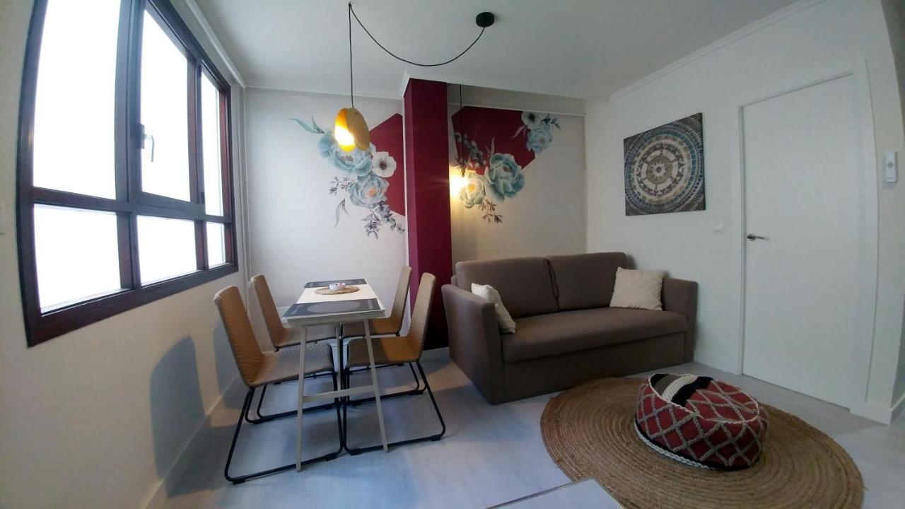 San Francisco 10 - Boutique Completos - Playa Postiguet - 2-4-6 Alicante