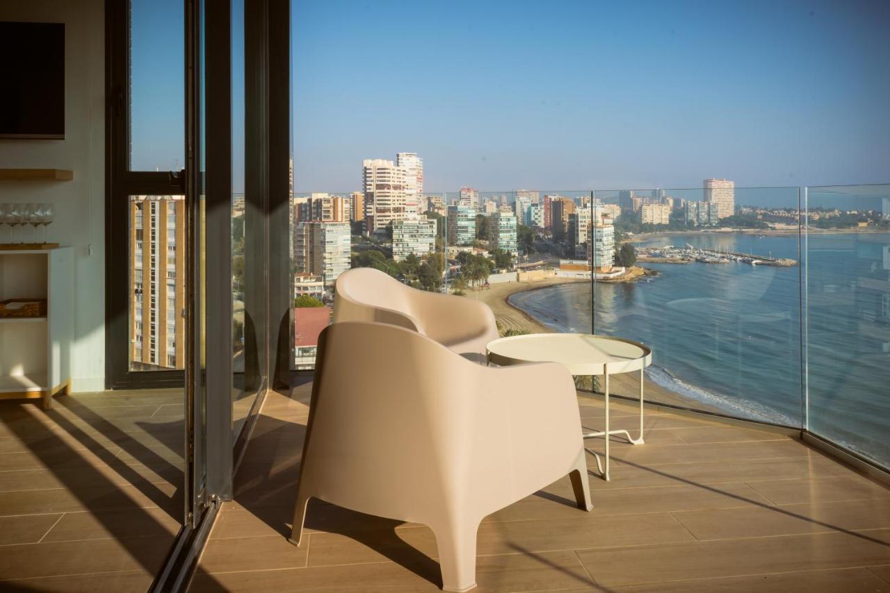 Modern Sea Front Jacuzzi Blue Sky Apartamento