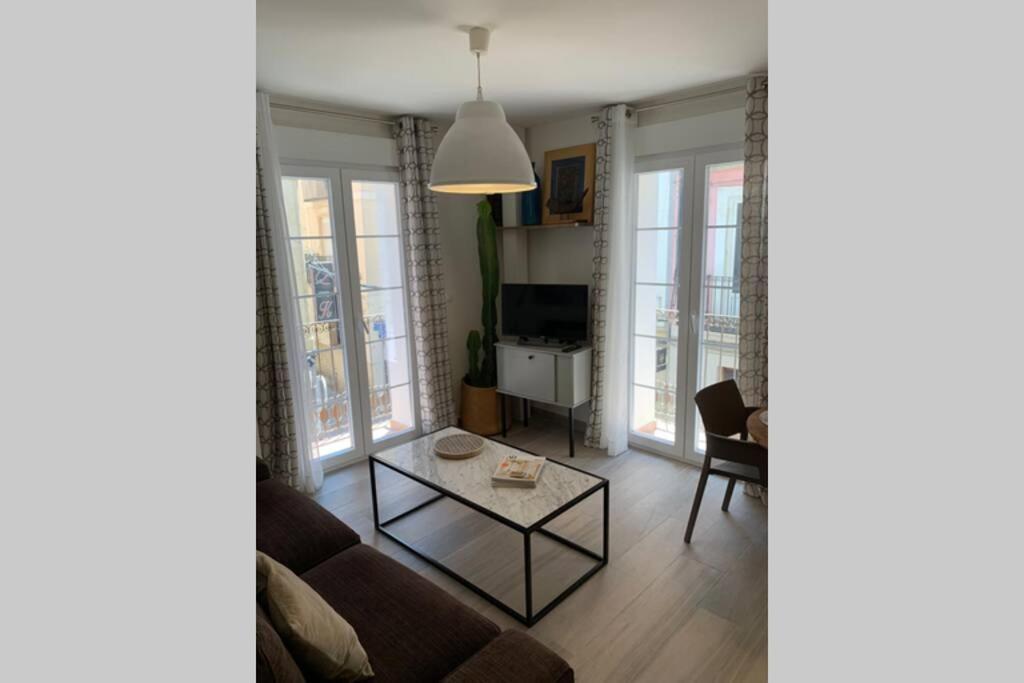Céntrico La Llum 1a Apartamento