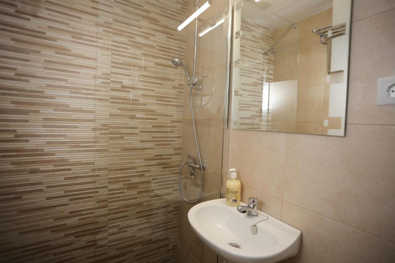 Navas Gam Apartment *