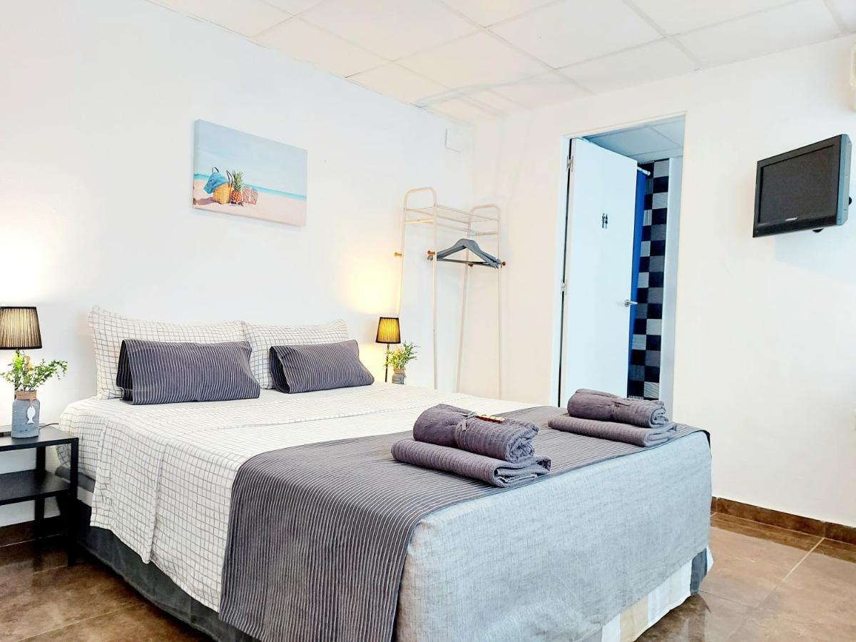 Homestay Gloria Host House Alicante