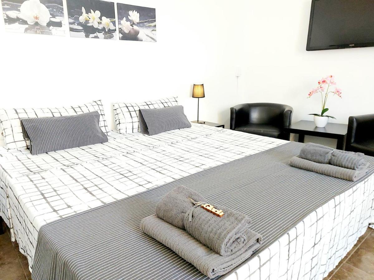 Homestay Gloria Host House