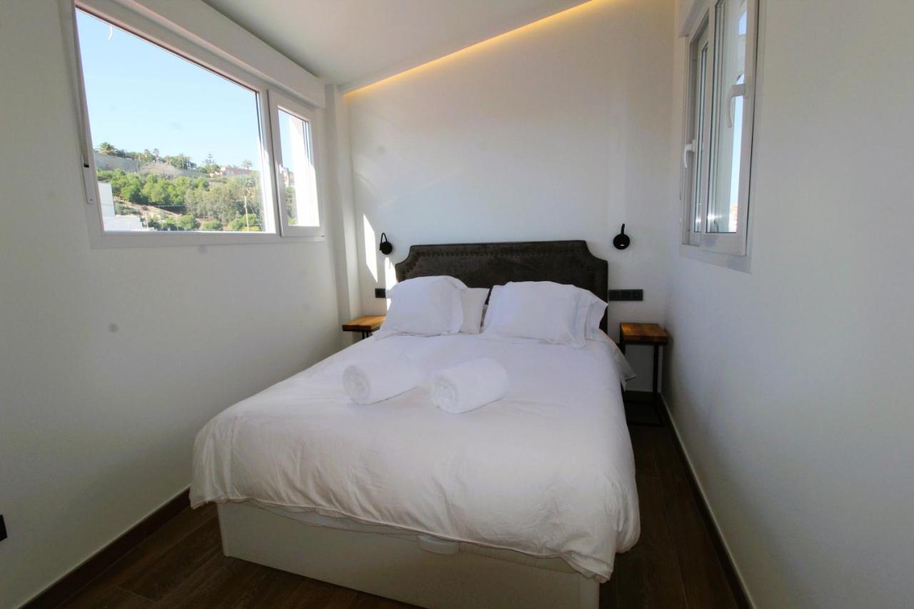 Atico Loft De Lujo Con Terraza Espectacular Y Vista A Los 2 Castillos Apartamento