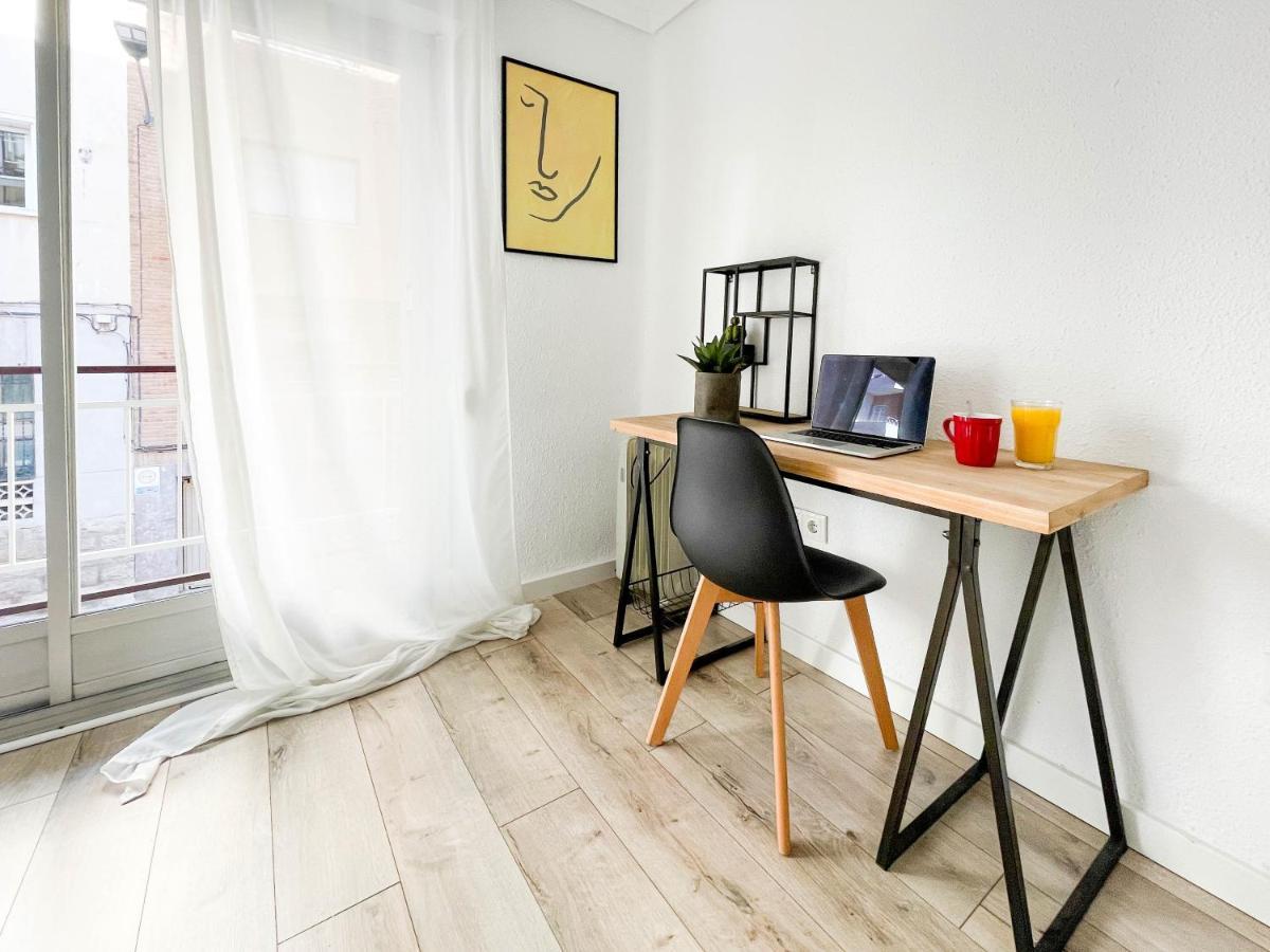 Modern 2 Bedroom Close To Center *