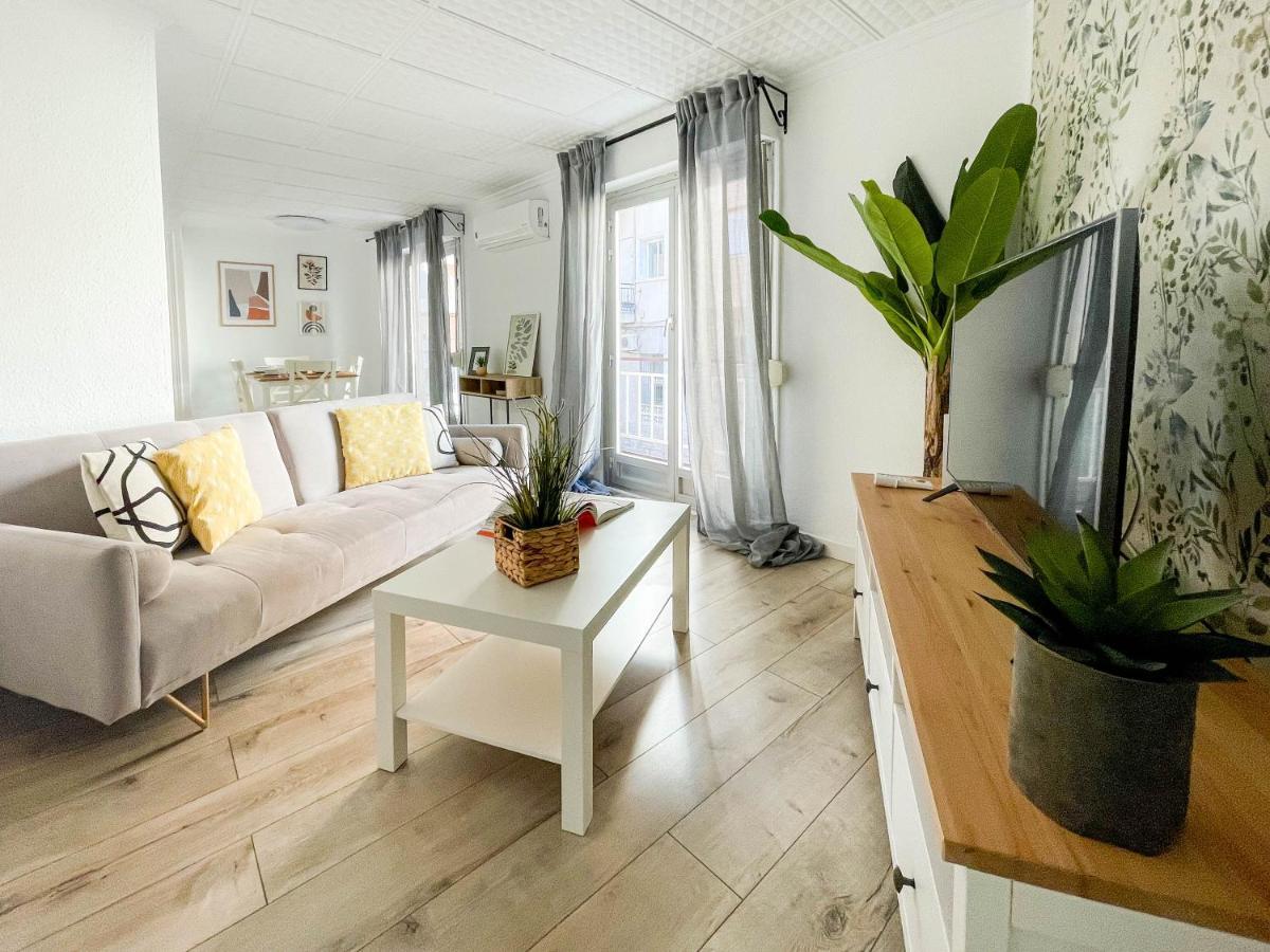 Apartamento Modern 2 Bedroom Close To Center *