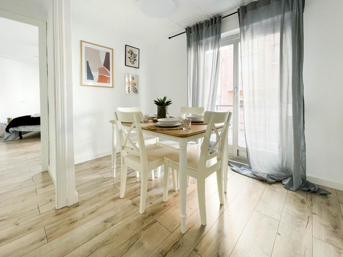 Modern 2 Bedroom Close To Center Apartamento *