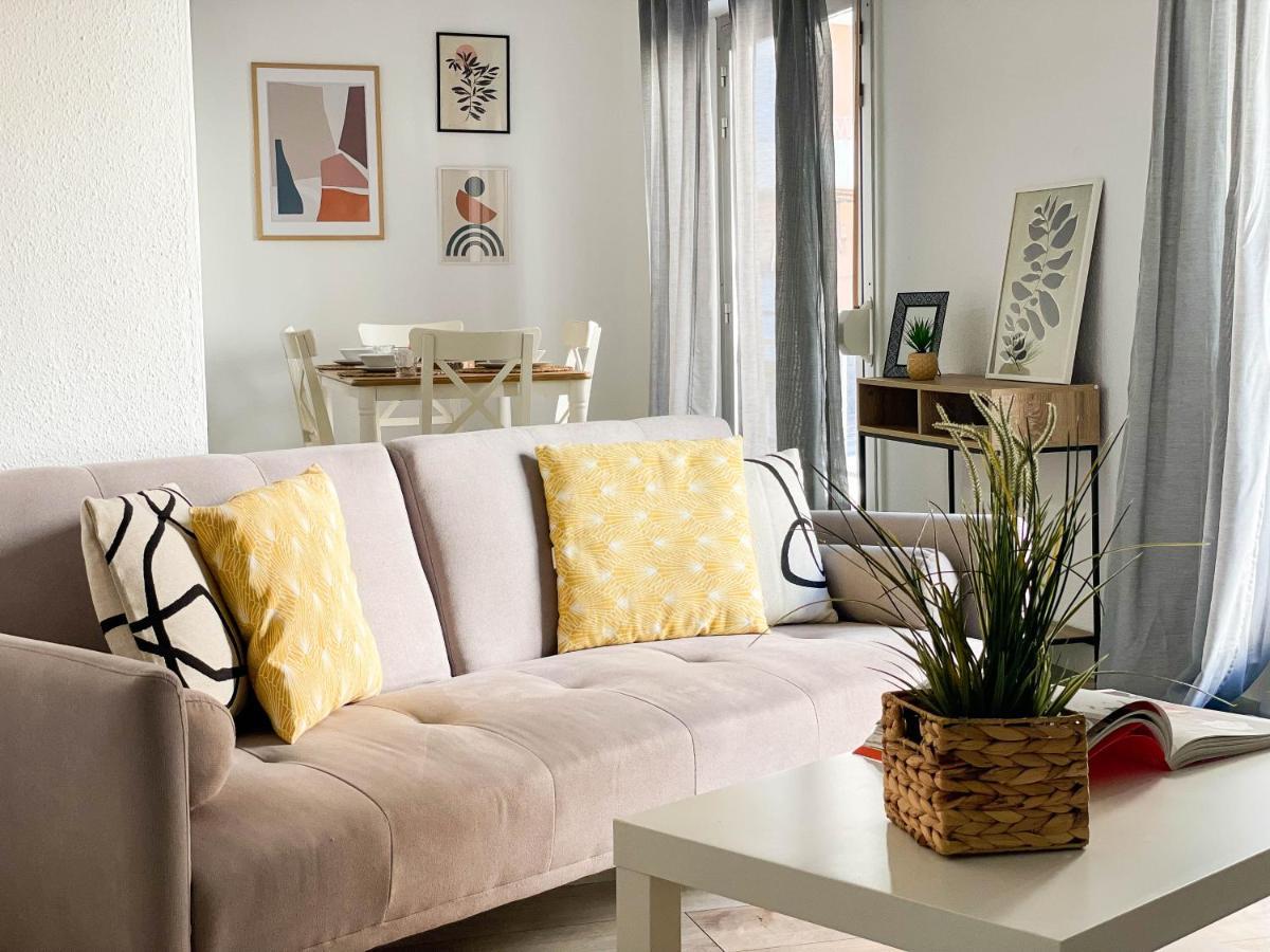 Modern 2 Bedroom Close To Center Apartamento