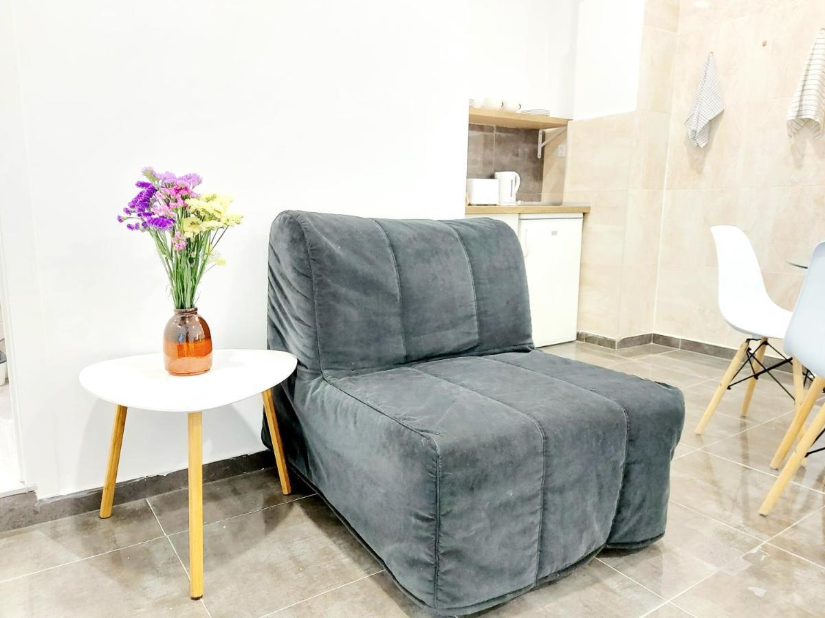 Homestay Gloria Host House *