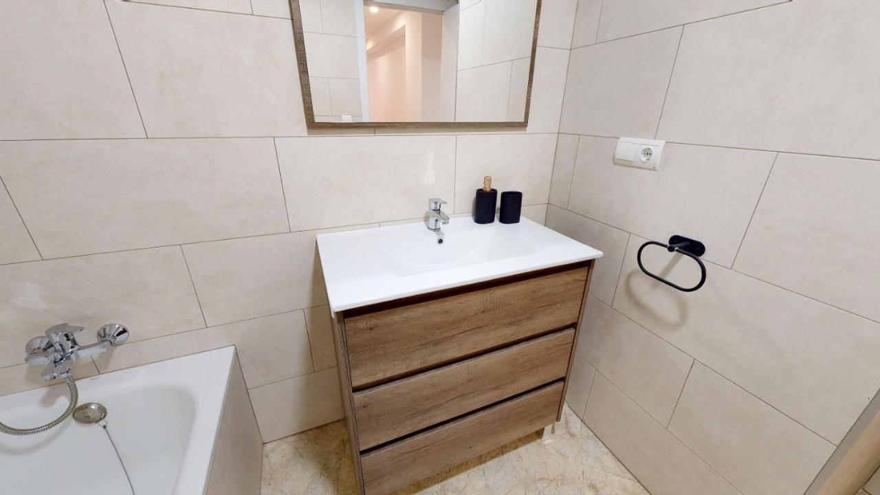 Holisplace- Lovely In Downtown Alicante