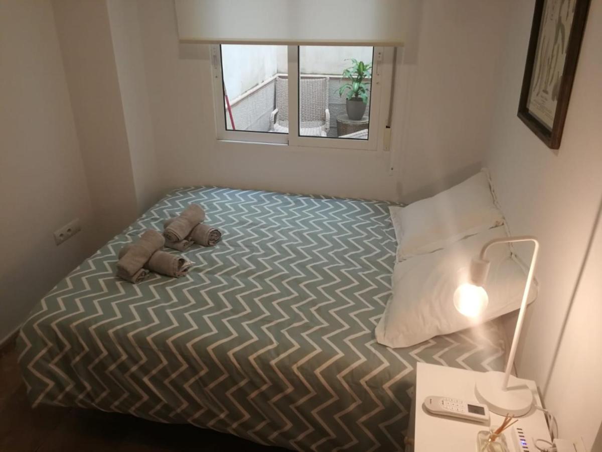 Holisplace- Lovely In Downtown *