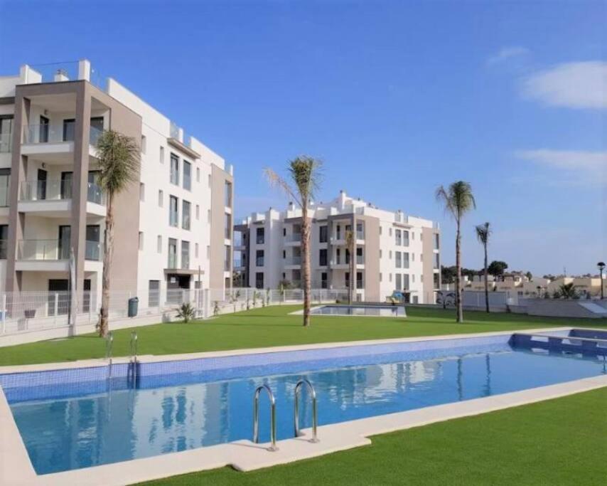 Villamartin Spacious Modern Flat -3 Pools Jacuzzi Tennis Golf Apartment Alicante