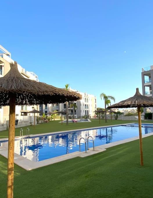 Apartment Villamartin Spacious Modern Flat -3 Pools Jacuzzi Tennis Golf *