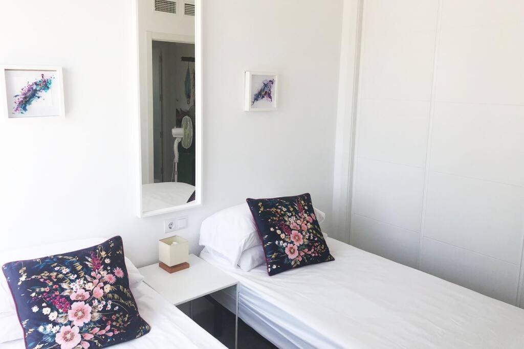 Villamartin Spacious Modern Flat -3 Pools Jacuzzi Tennis Golf Apartment
