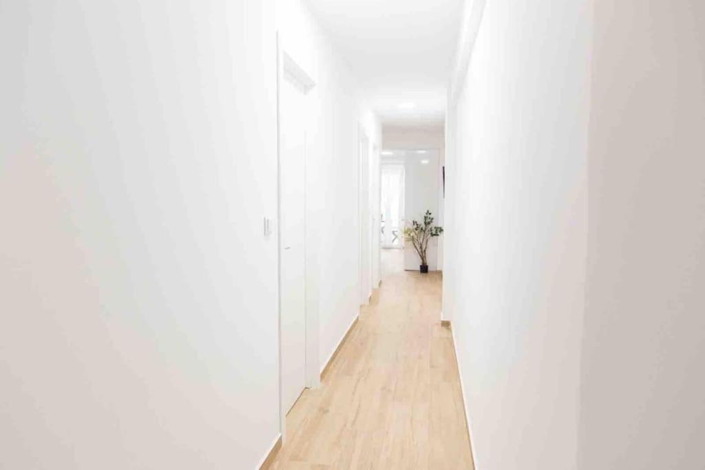 Modern And New 3 Beds, 2 Bath,ac *