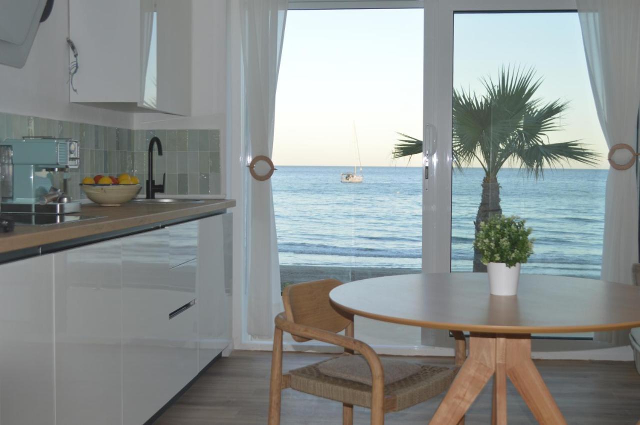 Excepcional Amanecer Al Borde De Playa Y Mar, En Roquetes Apartment *