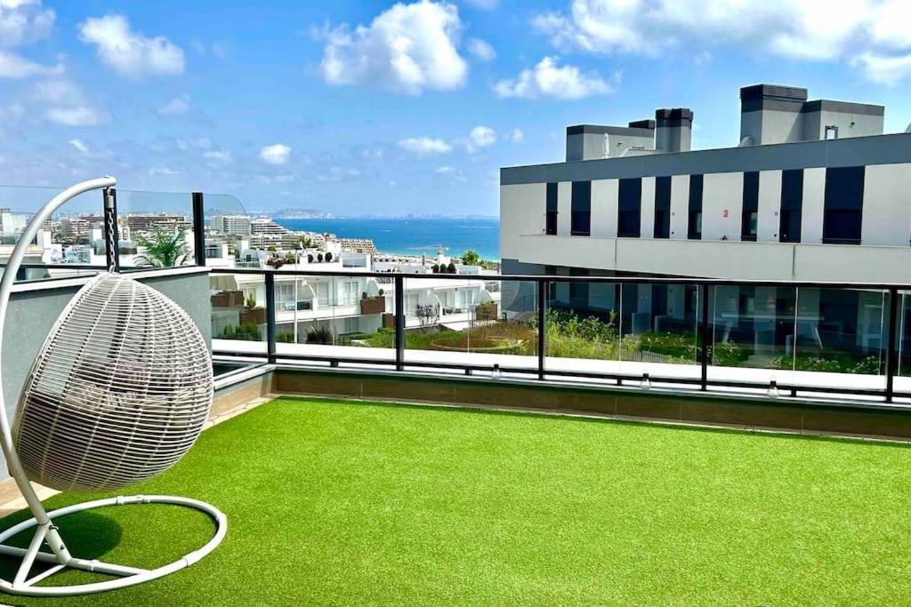 13 Iconic Vista Playa *
