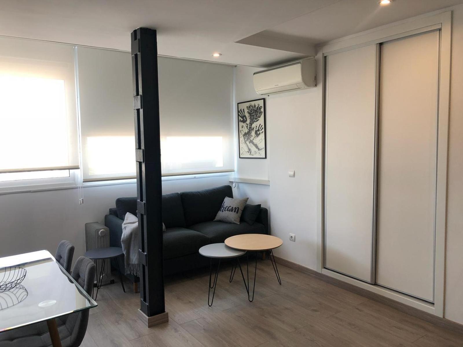 Apartment In Center
