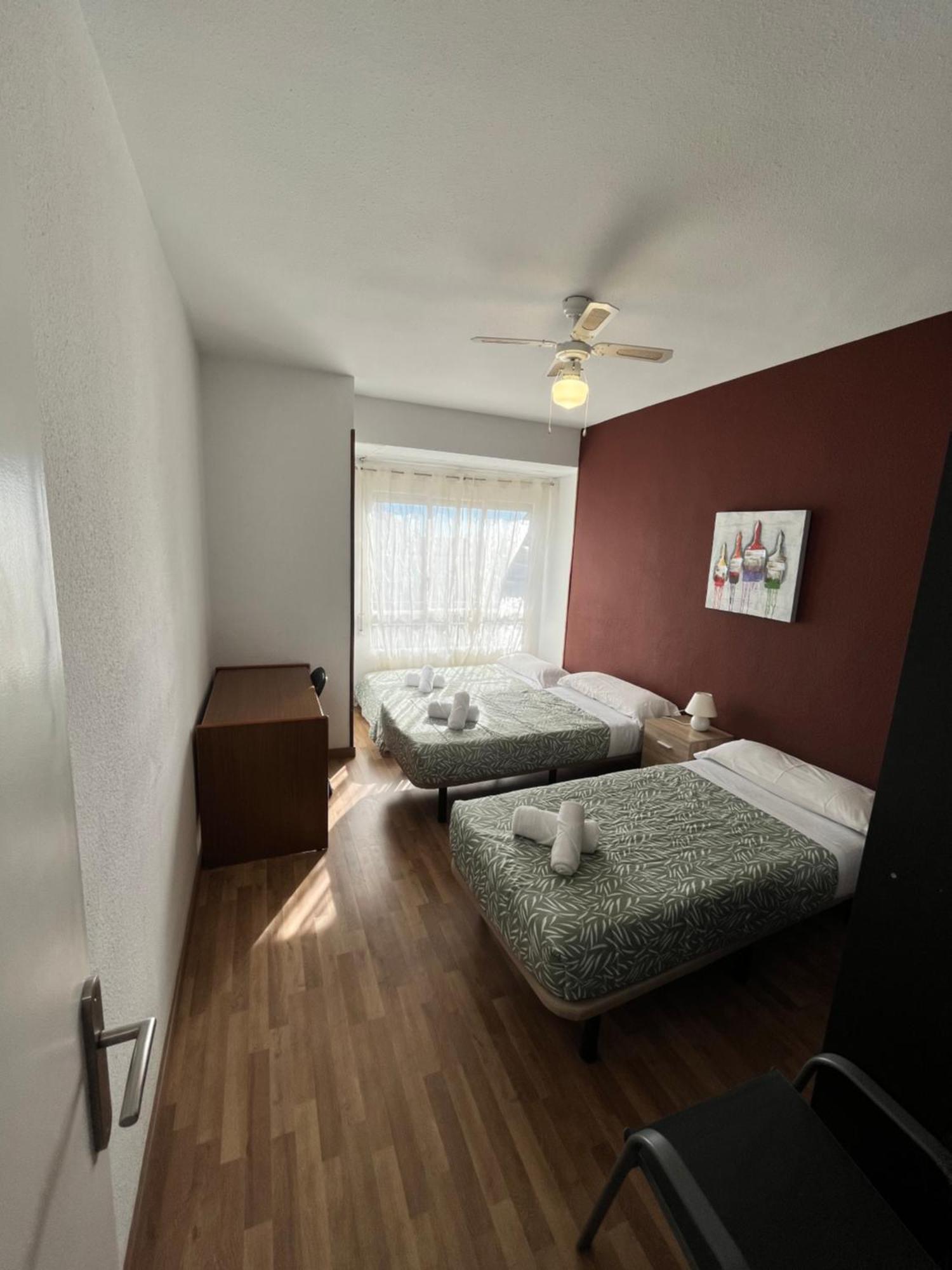 4 Bedrooms -seneca Center *