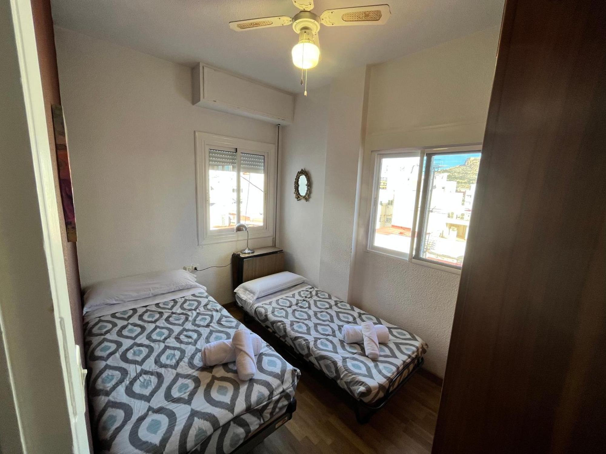 4 Bedrooms -seneca Center Alicante