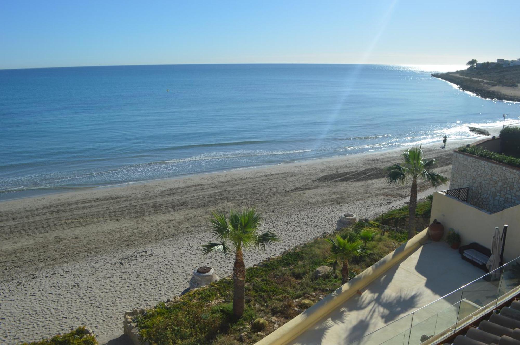 Apartment Excepcional Amanecer Al Borde De Playa Y Mar, En Roquetes Alicante