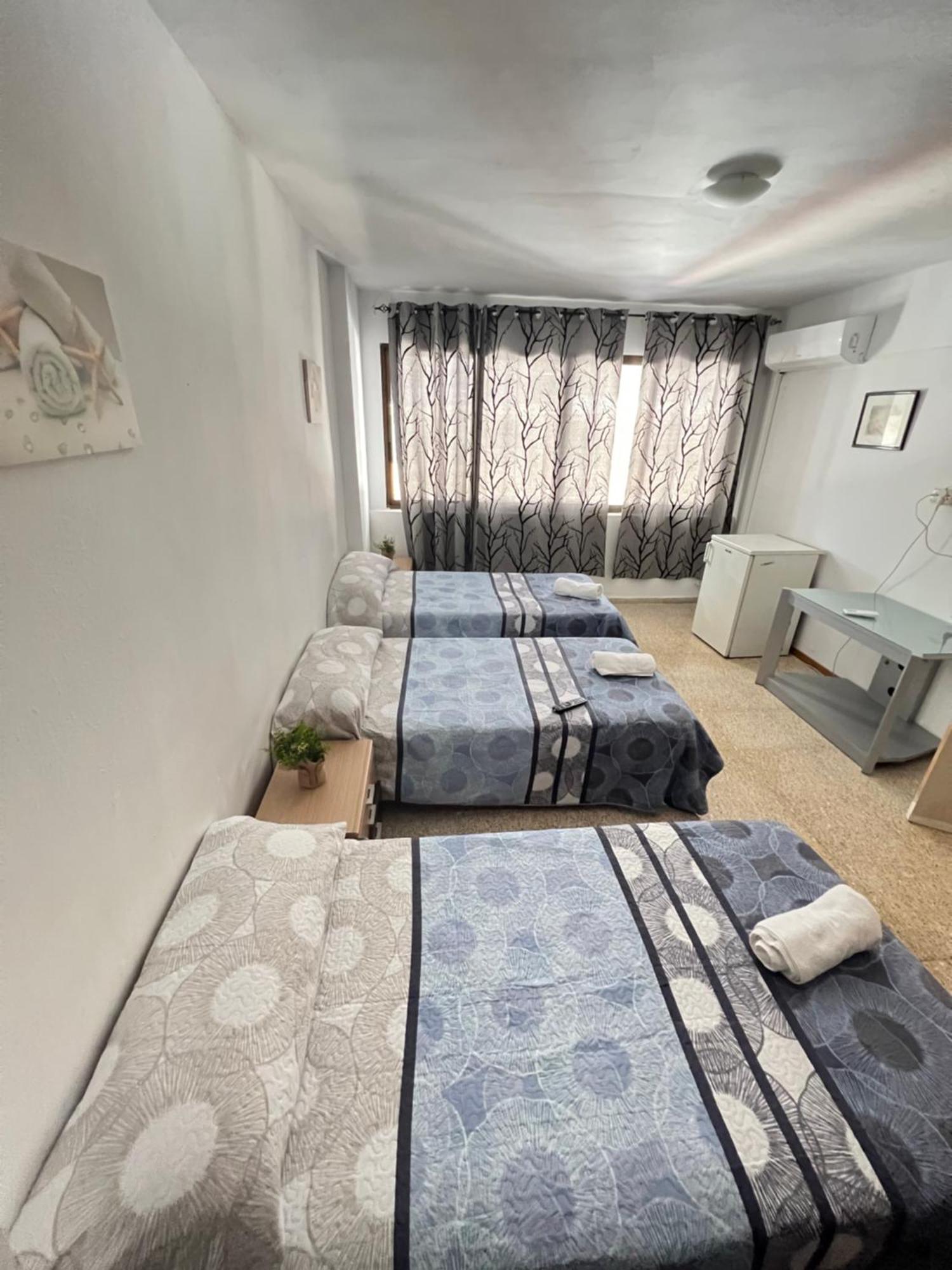 La Parada Guest house *