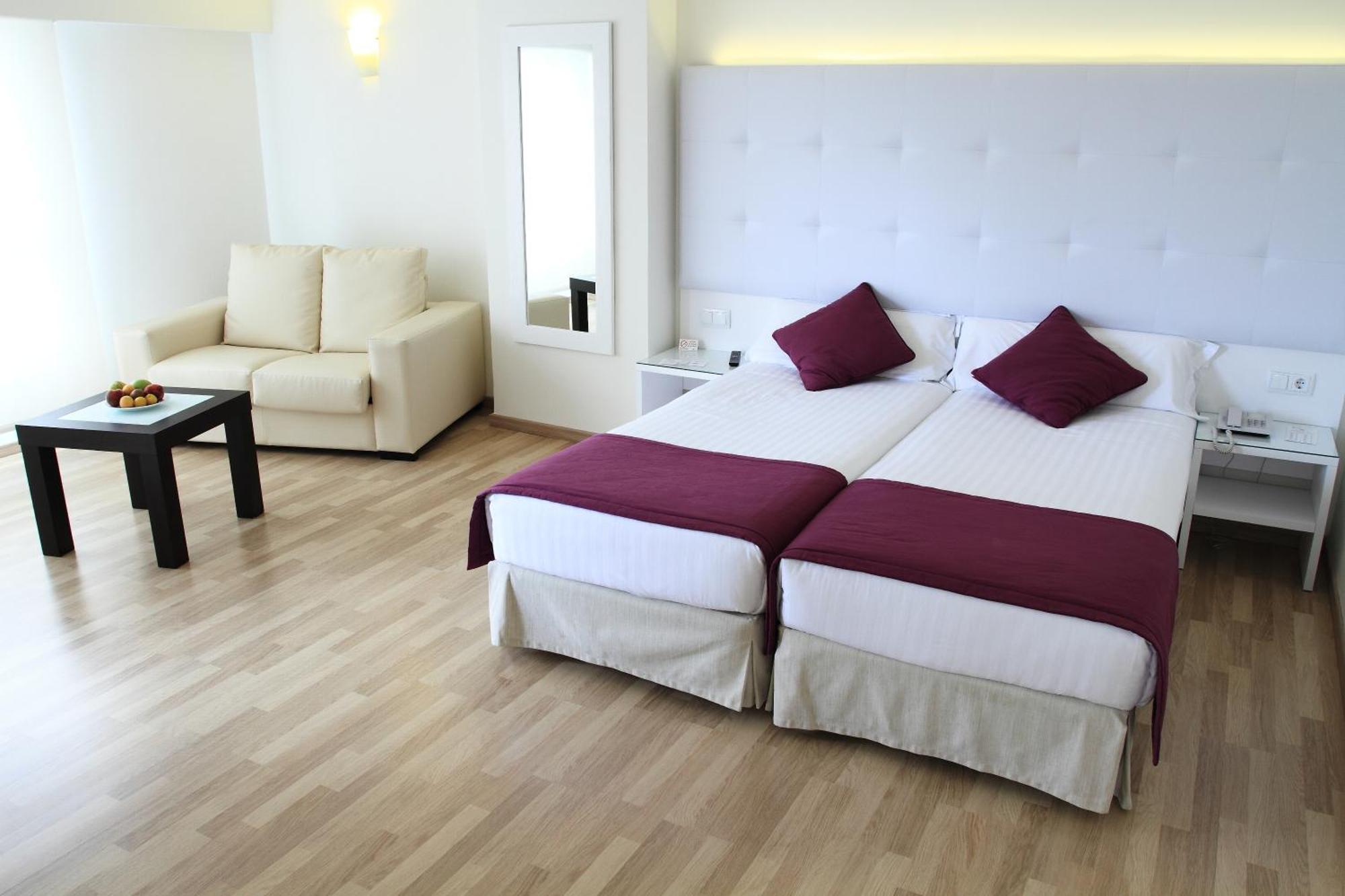 Hotel Albahia 3*