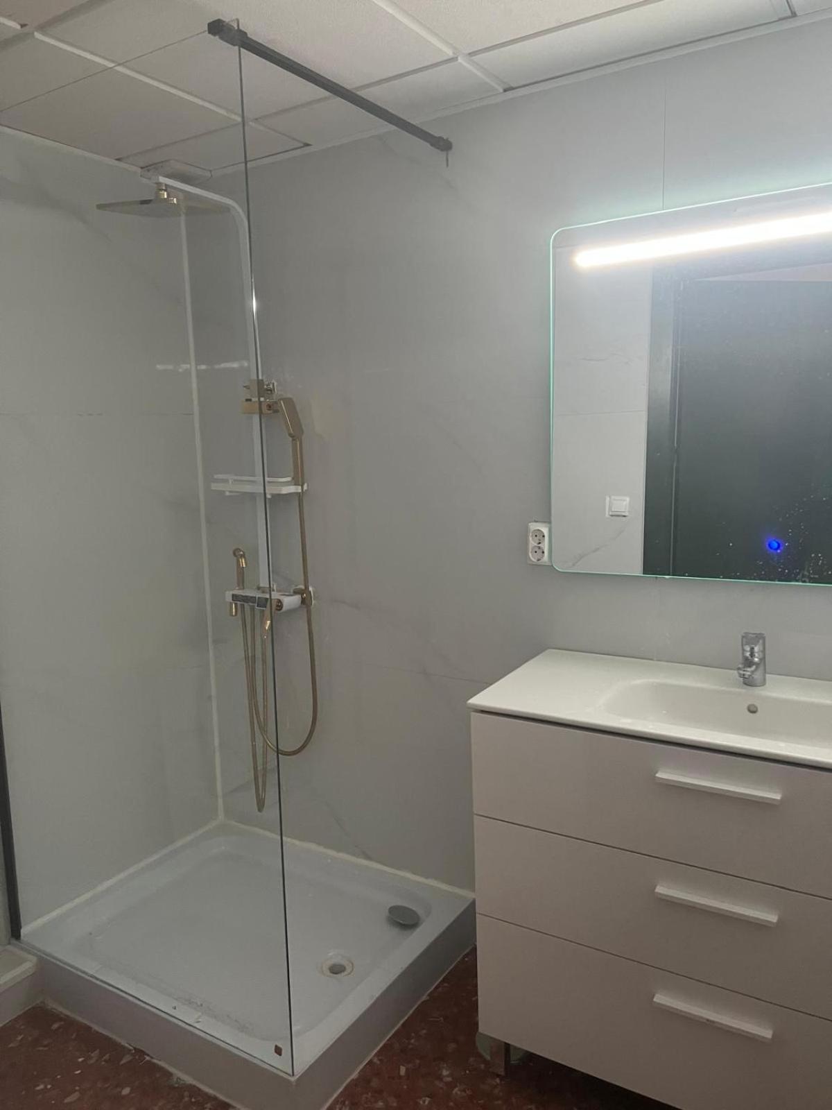 Guest house Just Capsules Alicante