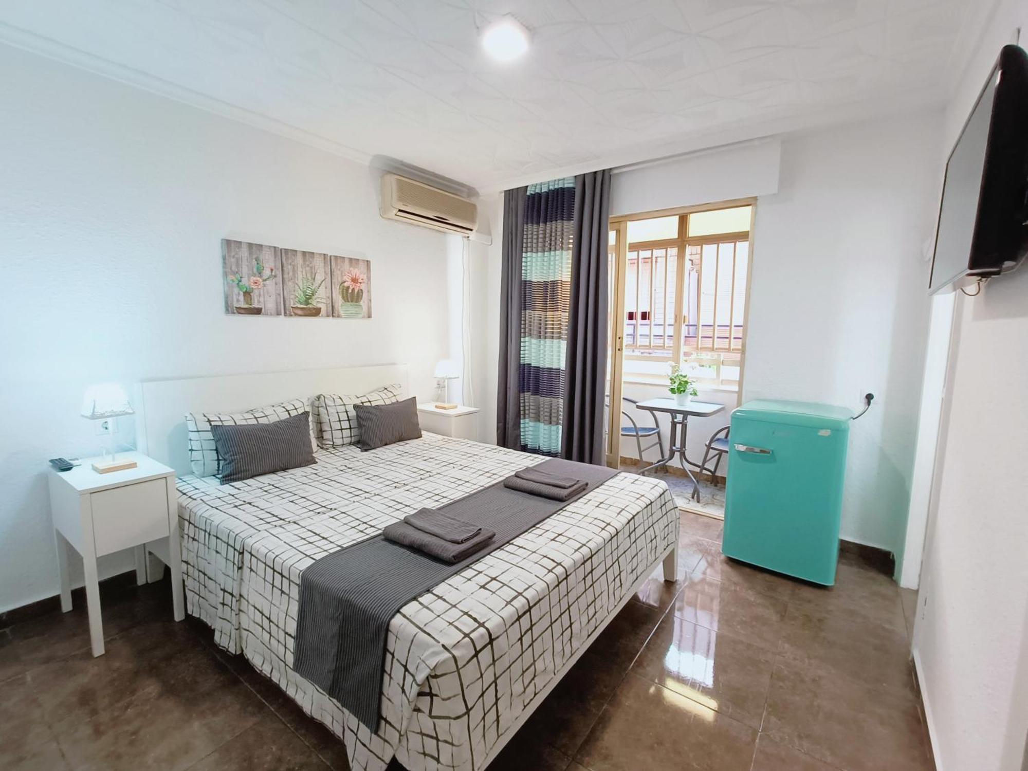 Gloria Host House Alicante