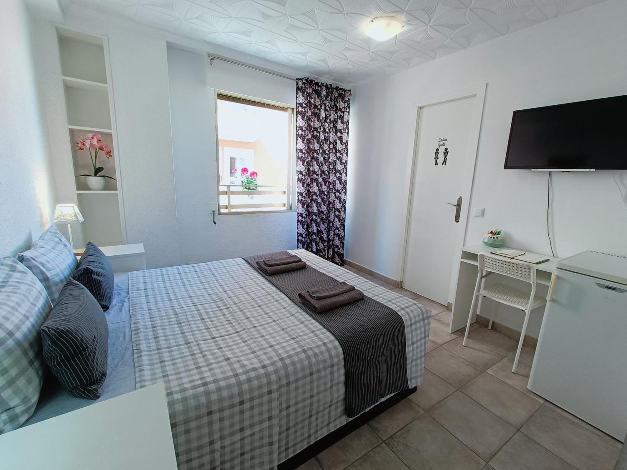 Homestay Gloria Host House Alicante