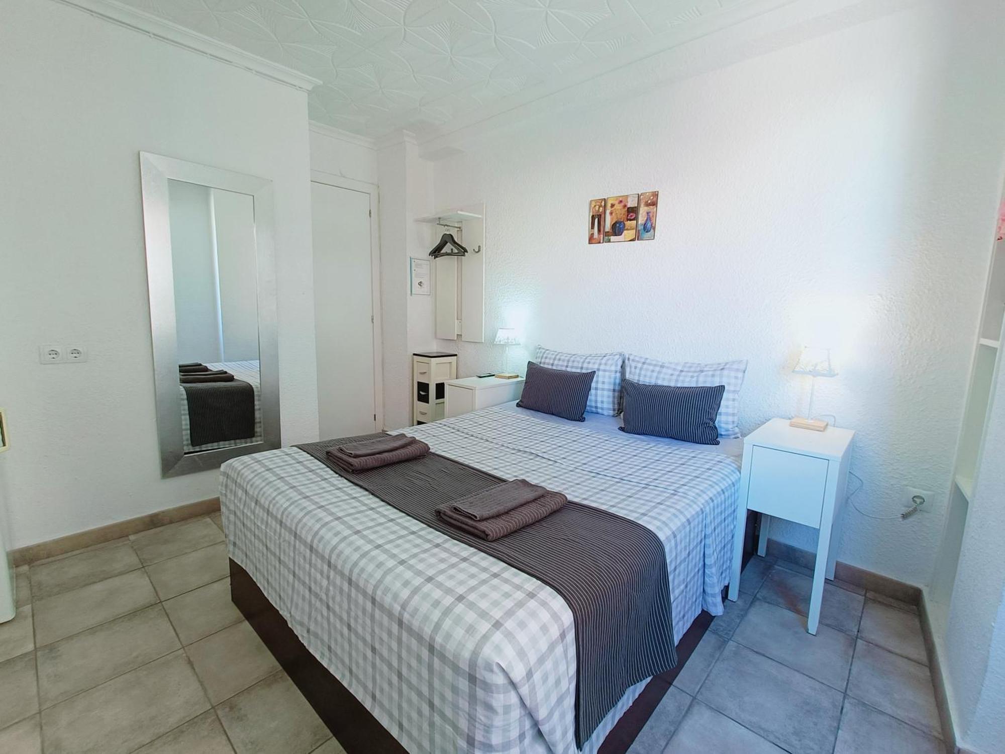 Homestay Gloria Host House Alicante