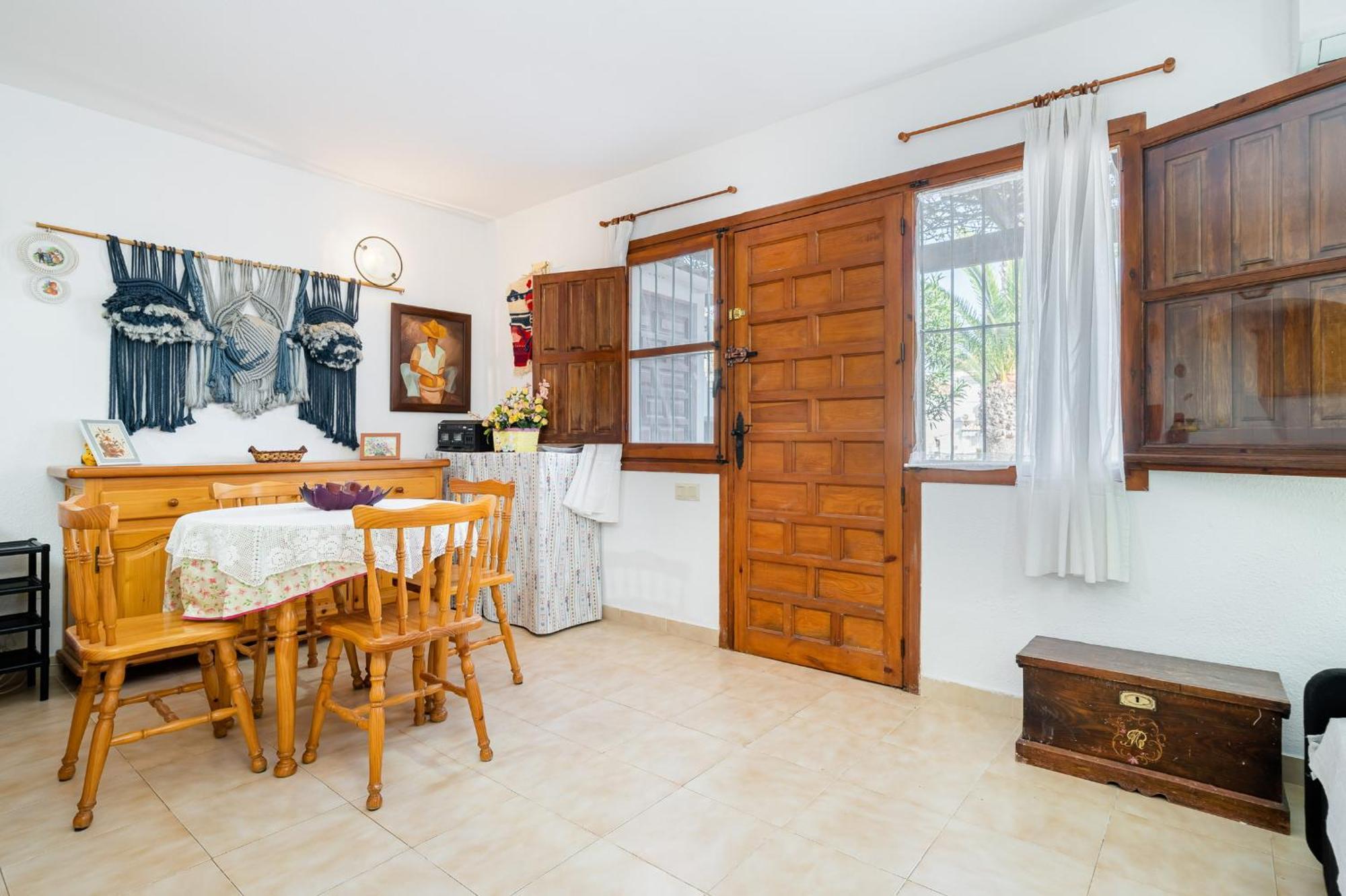 Apartment Jardin 98 Sunrise