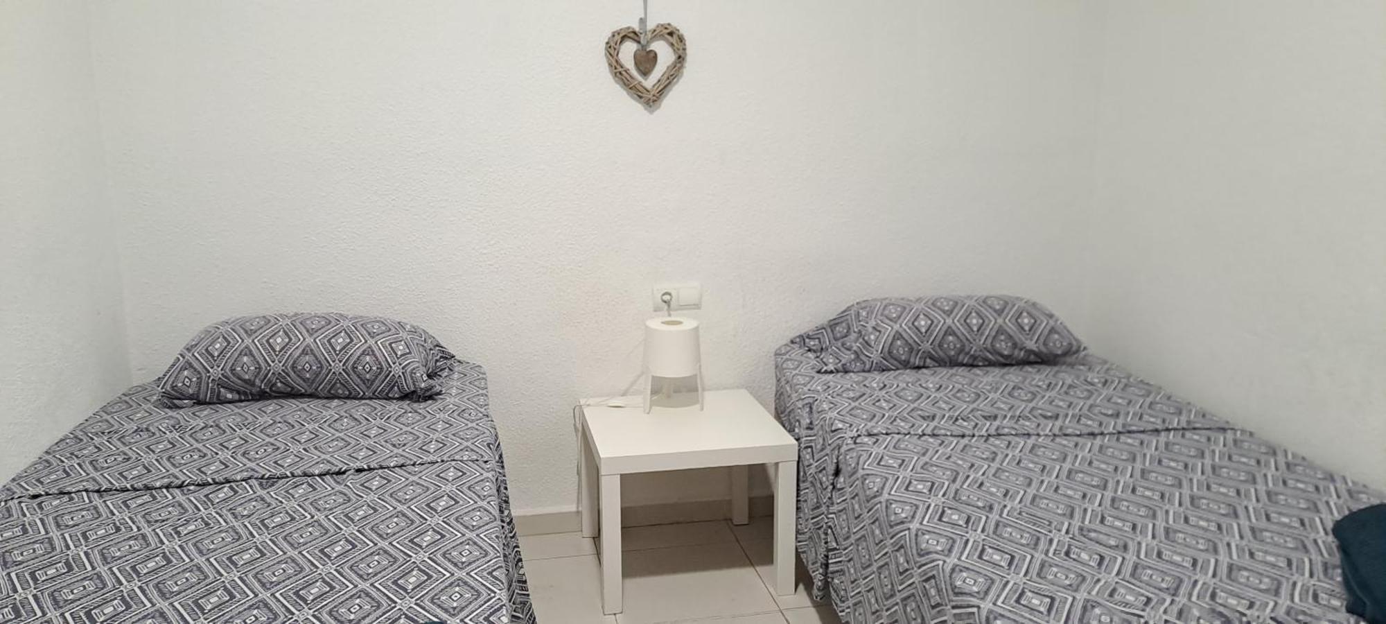 Hostel La Marina *