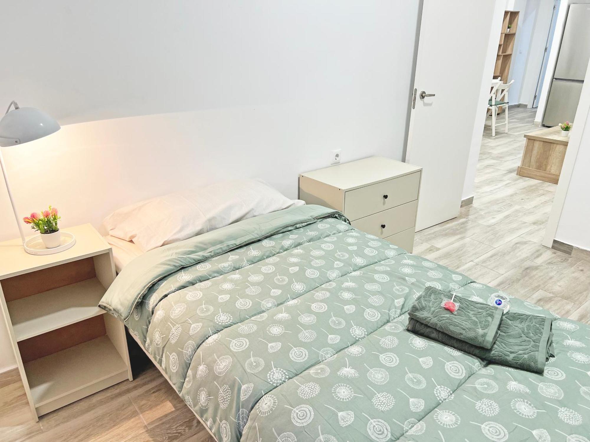 Apartamento Restaurado De 3 Y Ac Alicante