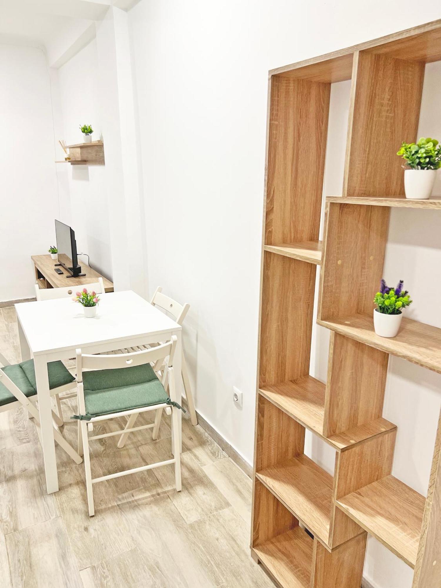 Apartamento Restaurado De 3 Y Ac *