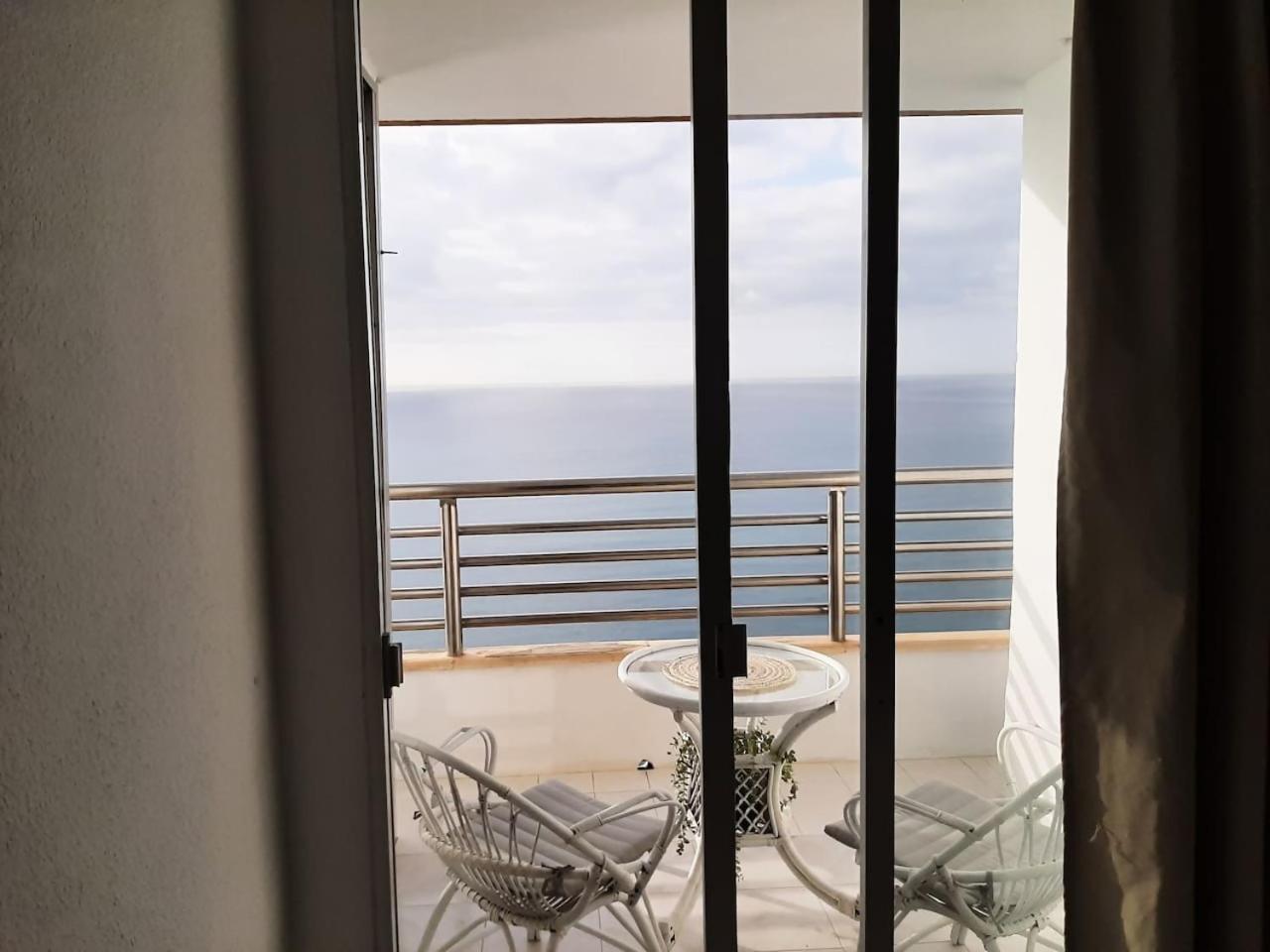 Sobre El Mar Alicante