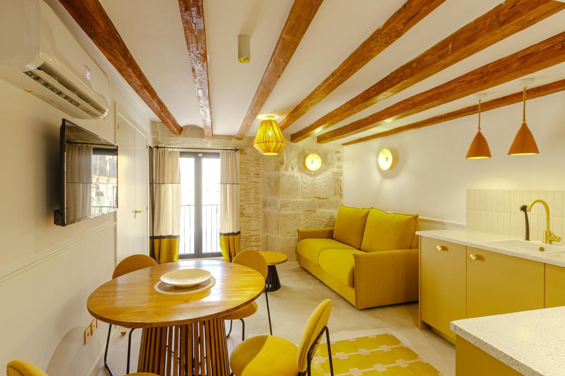 Cozy Charming In Historic Center Apartment