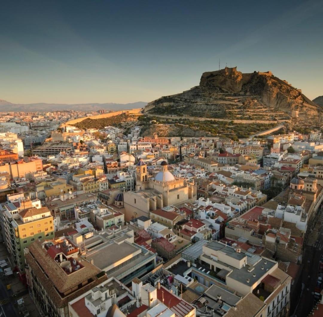 Costablanca Guest house *